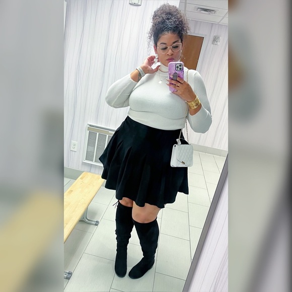 Meet your Posher, Tyanna - Picture 3 of 3